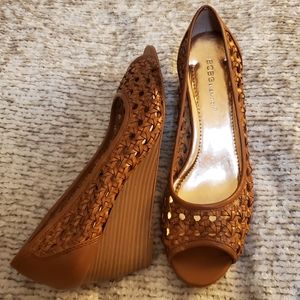 BCBGeneration Tylar Woven Wedges